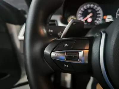 BMW 640 Gran Coupé 2015 - 26950 EUR, 232000 km - AUTO.MOTO.pt - 232000km - foto 38 de 47