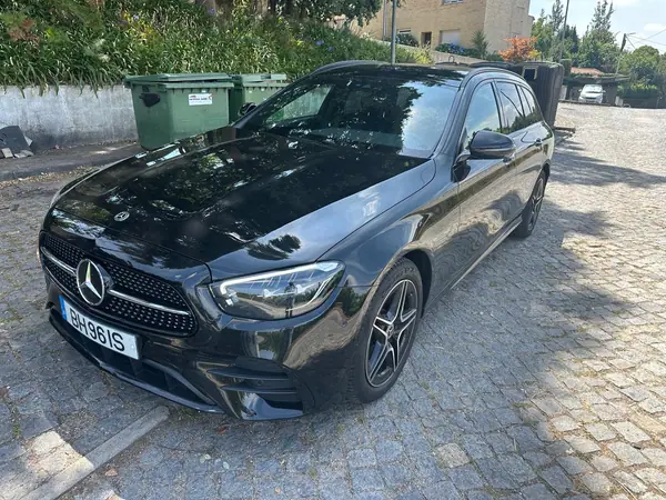 Mercedes-Benz E 300 2021 - 32500 EUR, 125000 km - AUTO.MOTO.pt - 125000km - foto 3 de 6