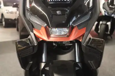 2025 - 2990 EUR, 1 km - AUTO.MOTO.pt - 1km - foto 7 de 12