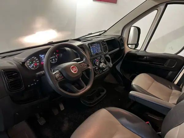 Fiat Ducato 2022 - 29500 EUR, 120000 km - AUTO.MOTO.pt - 120000km - foto 14 de 26