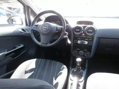 Opel Corsa 2010 - 6850 EUR, 217667 km - 217667km - foto 14 de 34