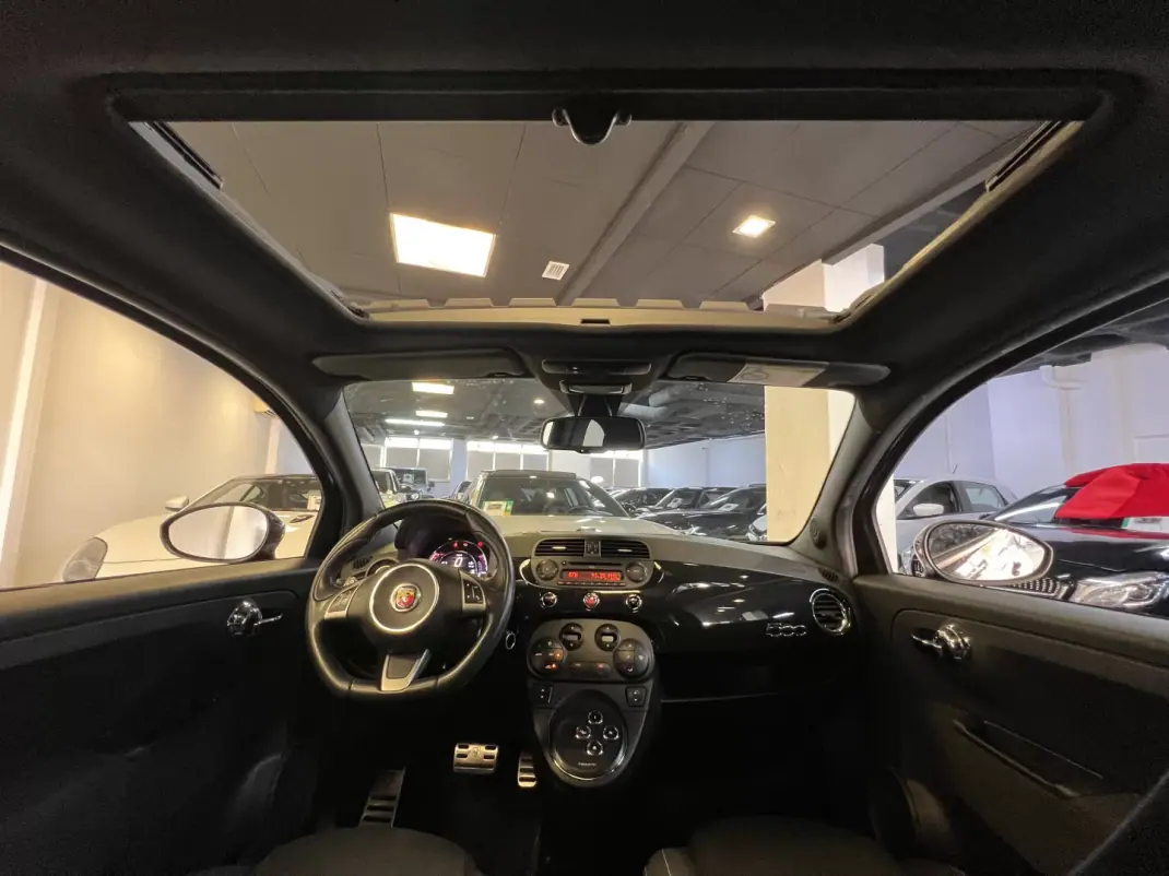 Abarth 500 2016 - 15990 EUR, 90000 km - 90000km - foto 38 de 48