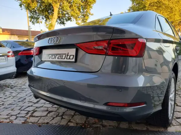 Audi A3 Limousine 2016 - 18900 EUR, 116000 km - AUTO.MOTO.pt - 116000km - foto 25 de 45