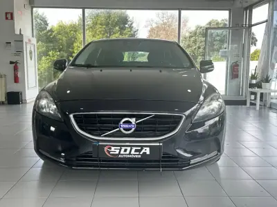 Volvo V40 Cross Country 2013 - 8750 EUR, 292850 km - 292850km - foto 2 de 34