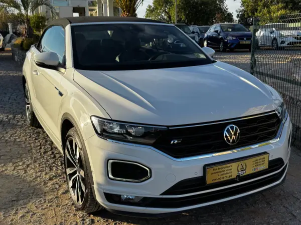 Volkswagen T-Roc 2021 - 27900 EUR, 147900 km - AUTO.MOTO.pt - 147900km - foto 4 de 17