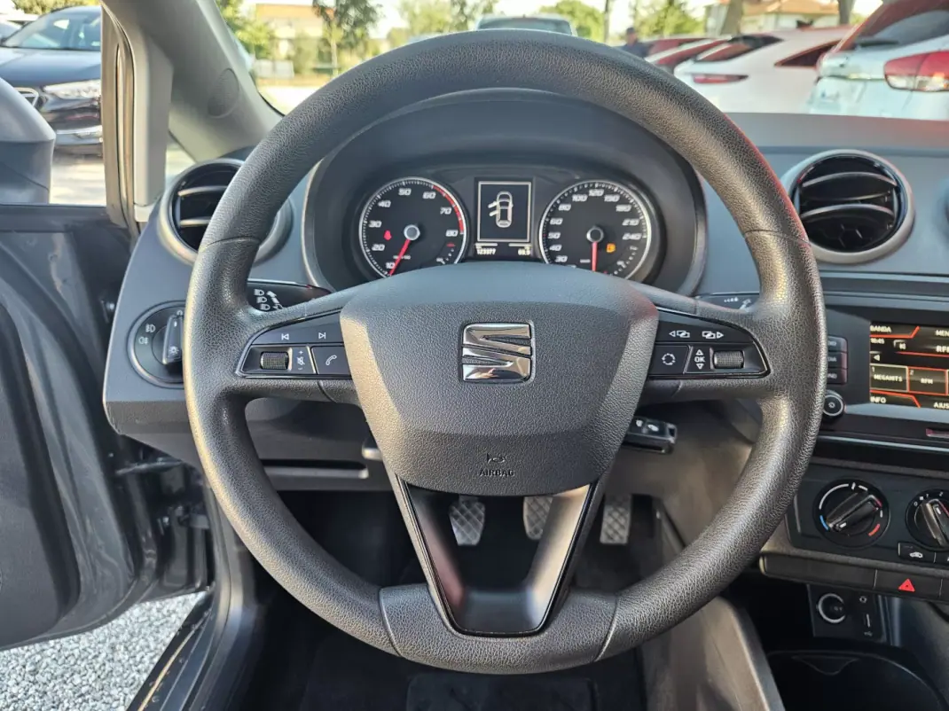 SEAT Ibiza 2016 - 9900 EUR, 122800 km - 122800km - foto 10 de 40