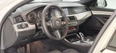 BMW 520 2011 - 19990 EUR, 157000 km - AUTO.MOTO.pt - 157000km - foto 33 de 37