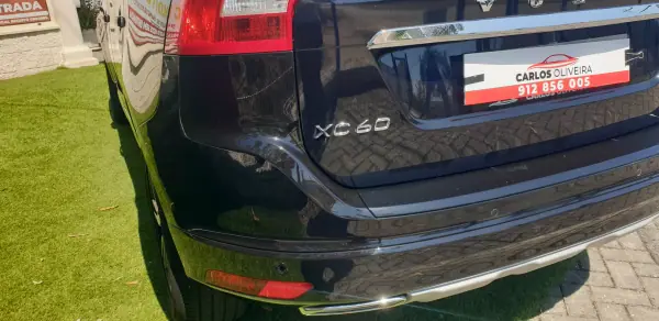 Volvo XC 60 2016 - 21750 EUR, 179000 km - AUTO.MOTO.pt - 179000km - foto 7 de 12
