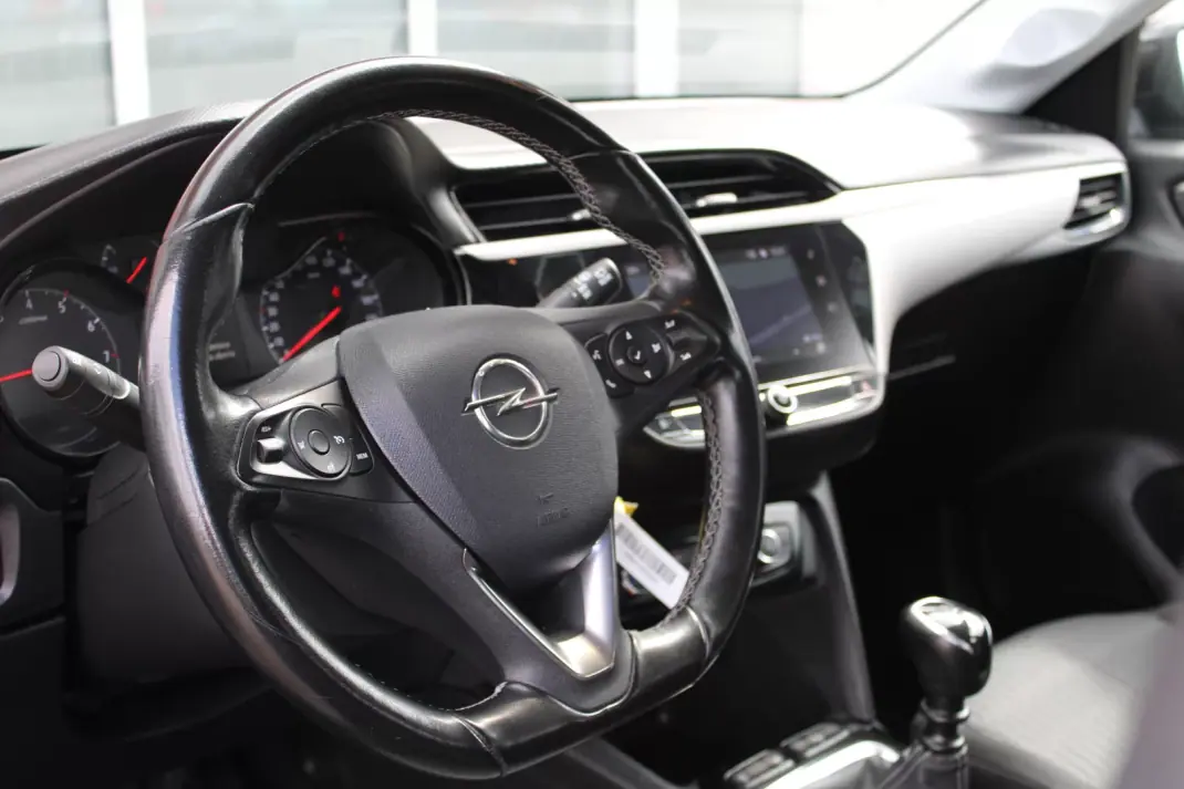 Opel Corsa 2021 - 11490 EUR, 147500 km - AUTO.MOTO.pt - 147500km - foto 17 de 25
