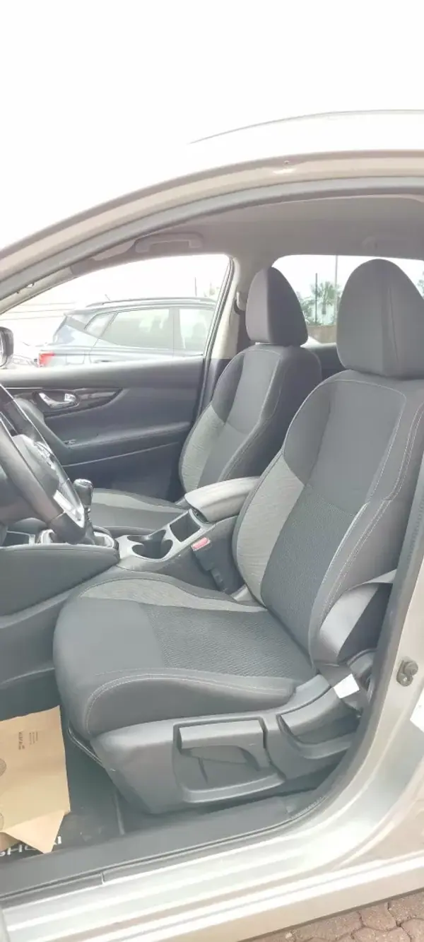 Nissan Qashqai 2021 - 23900 EUR, 67251 km - 67251km - foto 11 de 12