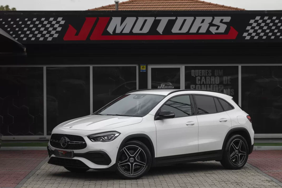 Mercedes-Benz GLA 180 2021 - 41900 EUR, 54000 km - AUTO.MOTO.pt - 54000km - foto 1 de 29