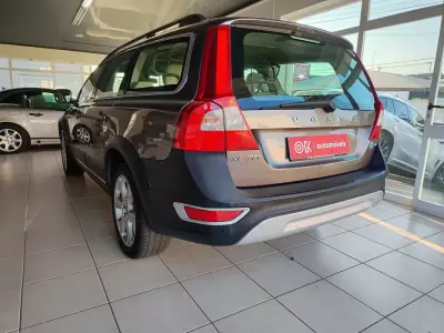 Volvo XC 70 2010 - 13250 EUR, 324000 km - AUTO.MOTO.pt - 324000km - foto 7 de 35