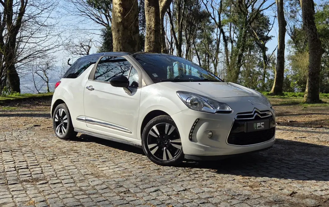 Citroën DS3 2015 - 9850 EUR, 185000 km - AUTO.MOTO.pt - 185000km - foto 1 de 19