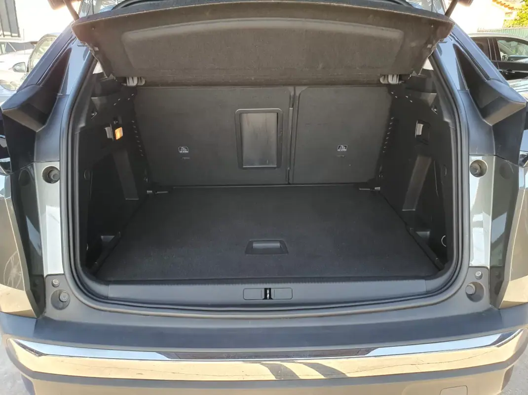 Peugeot 3008 2019 - 17 EUR, 80000 km - AUTO.MOTO.pt - 80000km - foto 10 de 26