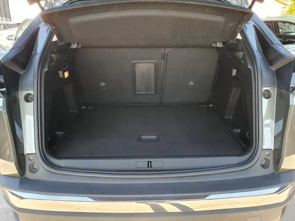 Peugeot 3008 2019 - 17980 EUR, 80000 km - AUTO.MOTO.pt - 80000km - foto 10 de 26