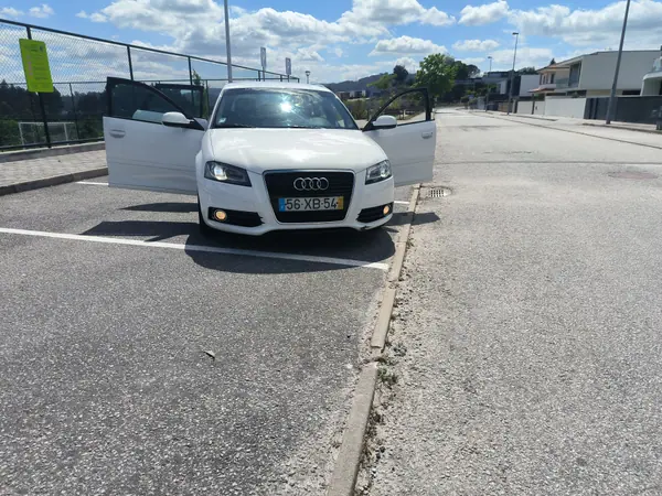 Audi A3 Sportback 2012 - 12500 EUR, 205100 km - AUTO.MOTO.pt - 205100km - foto 19 de 19