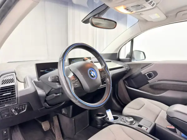BMW i3 2014 - 10750 EUR, 118000 km - AUTO.MOTO.pt - 118000km - foto 19 de 23