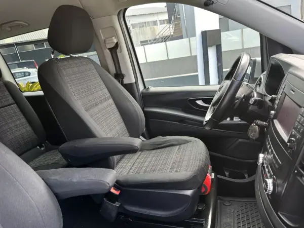 Mercedes-Benz Vito Tourer 2016 - 24900 EUR, 286000 km - AUTO.MOTO.pt - 286000km - foto 29 de 54