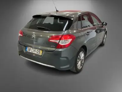 Citroën C4 2011 - 5950 EUR, 119381 km - AUTO.MOTO.pt - 119381km - foto 5 de 14