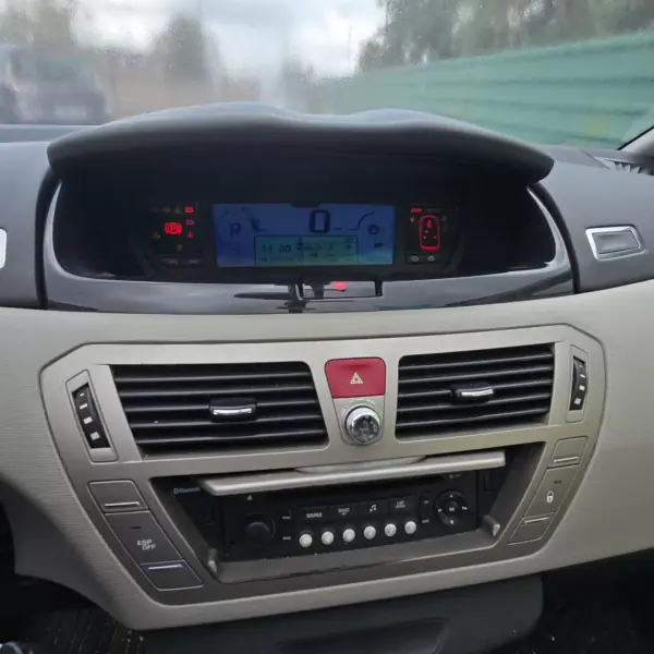 Citroën C4 Grand Picasso 2009 - 5950 EUR, 308640 km - AUTO.MOTO.pt - 308640km - foto 7 de 12