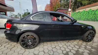 BMW 120 2011 - 11990 EUR, 230000 km - AUTO.MOTO.pt - 230000km - foto 13 de 23