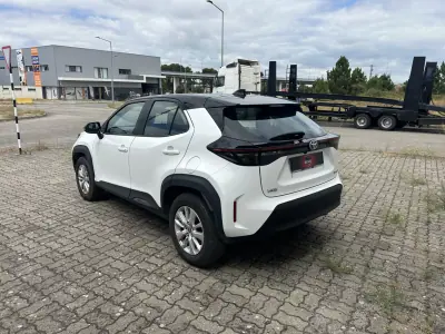 Toyota Yaris Cross 2022 - 20990 EUR, 108000 km - 108000km - foto 6 de 16