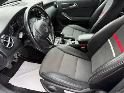 Mercedes-Benz A 180 2013 - 9900 EUR, 234885 km - AUTO.MOTO.pt - 234885km - foto 3 de 12