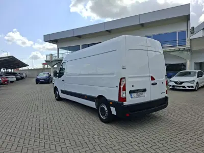 Renault Master 2024 - 23000 EUR, 66500 km - AUTO.MOTO.pt - 66500km - foto 8 de 17