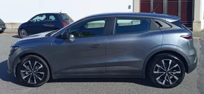 Renault Mégane E-Tech 2023 - 23490 EUR, 86000 km - 86000km - foto 6 de 20