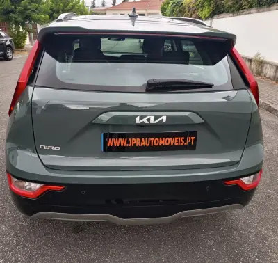 Kia Niro EV 2024 - 27990 EUR, 57400 km - AUTO.MOTO.pt - 57400km - foto 5 de 20