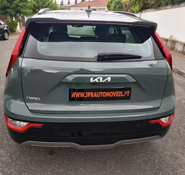 Kia Niro EV 2024 - 27990 EUR, 57400 km - AUTO.MOTO.pt - 57400km - foto 5 de 20