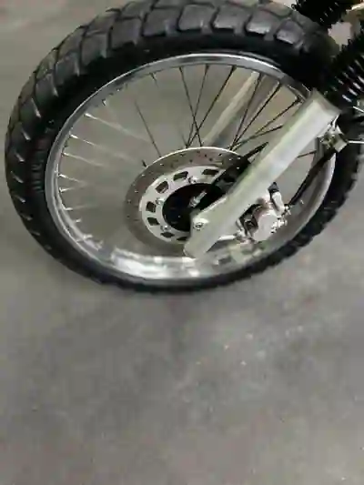 Yamaha Ténéré 700 2004 - 5500 EUR, 16000 km - AUTO.MOTO.pt - 16000km - foto 7 de 14