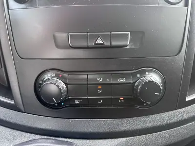 Mercedes-Benz Vito Tourer 2018 - 24900 EUR, 175000 km - AUTO.MOTO.pt - 175000km - foto 36 de 49