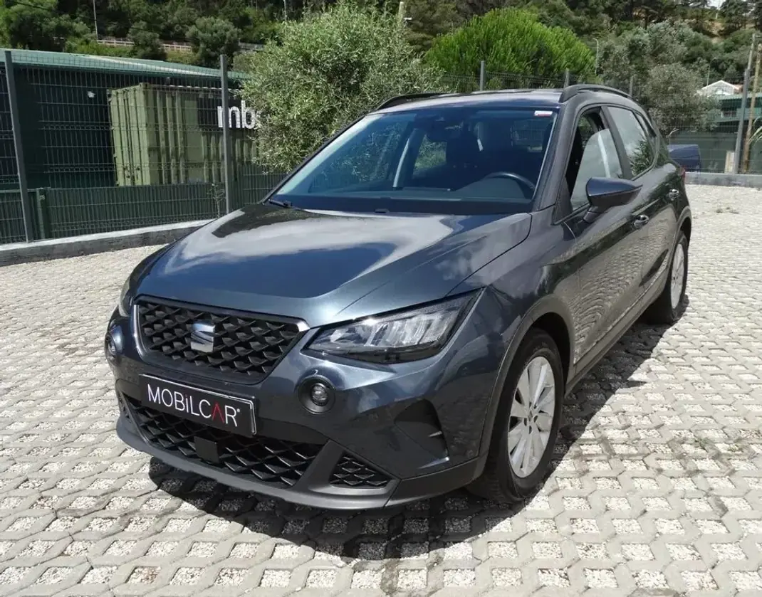 SEAT Arona 2023 - 14980 EUR, 49813 km - AUTO.MOTO.pt - 49813km - foto 1 de 25