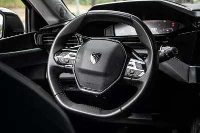 Peugeot 308 SW 2022 - 16900 EUR, 160869 km - AUTO.MOTO.pt - 160869km - foto 31 de 38