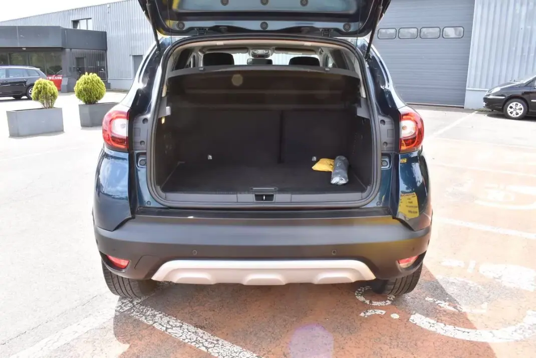 Renault Captur 2018 - 12300 EUR, 139947 km - 139947km - foto 3 de 12
