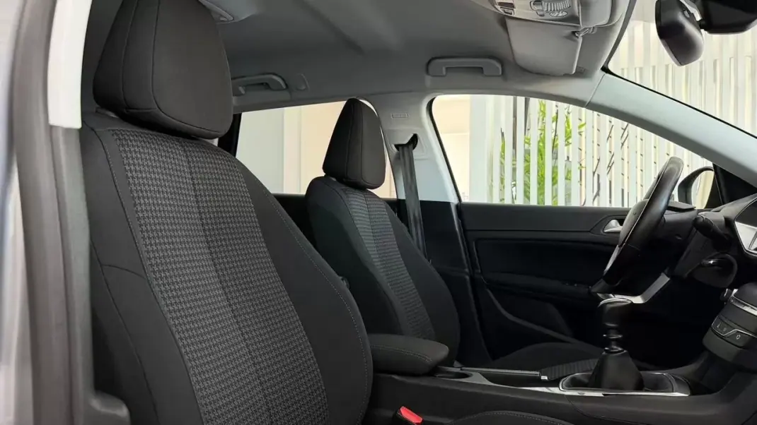 Peugeot 308 SW 2020 - 11990 EUR, 153706 km - AUTO.MOTO.pt - 153706km - foto 27 de 34