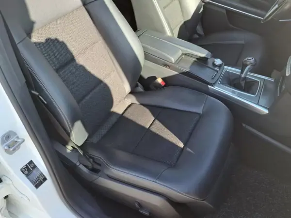 Mercedes-Benz E 220 2014 - 18900 EUR, 213445 km - AUTO.MOTO.pt - 213445km - foto 20 de 46