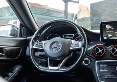 Mercedes-Benz CLA 45 AMG 2015 - 29900 EUR, 90463 km - AUTO.MOTO.pt - 90463km - foto 14 de 14
