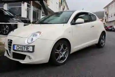 Alfa Romeo MiTo 2012 - 6700 EUR, 119200 km - AUTO.MOTO.pt - 119200km - foto 13 de 30