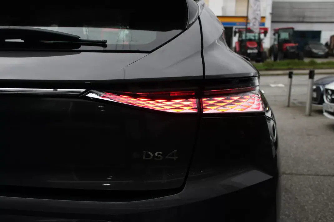 DS DS4 2022 - 25400 EUR, 78029 km - AUTO.MOTO.pt - 78029km - foto 21 de 22