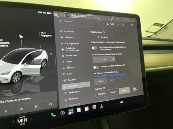 Tesla Model Y 2023 - 35450 EUR, 75000 km - AUTO.MOTO.pt - 75000km - foto 29 de 39