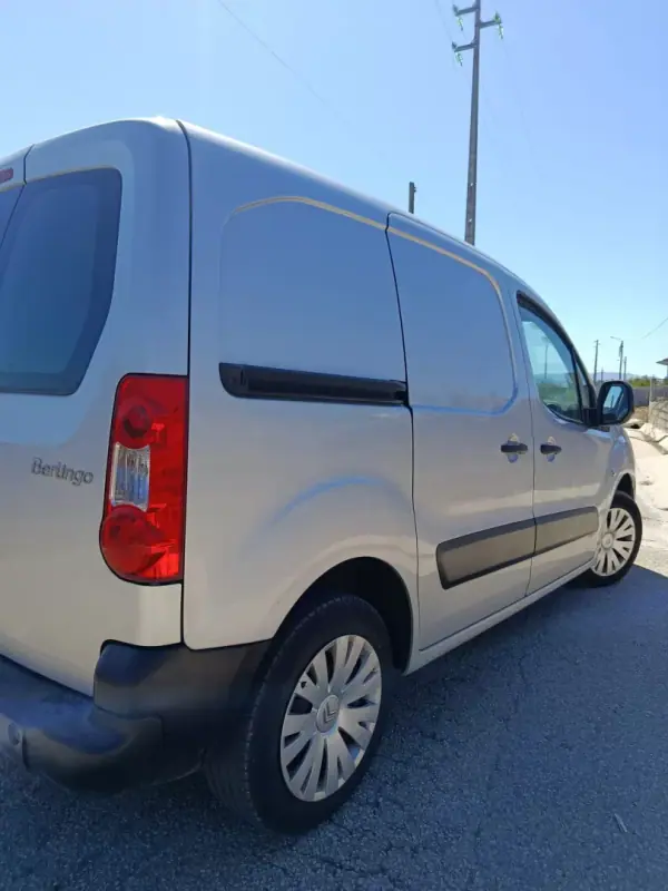 Citroën Berlingo other_Outro 2011 Diesel — 172 000 km Citroën Berlingo other_Outro 2011 Diesel