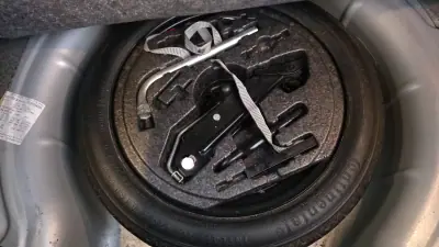 SEAT Leon 2011 - 8900 EUR, 188295 km - AUTO.MOTO.pt - 188295km - foto 25 de 52