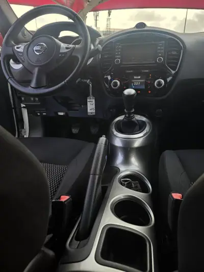 Nissan Juke 2017 - 12900 EUR, 157000 km - AUTO.MOTO.pt - 157000km - foto 10 de 15