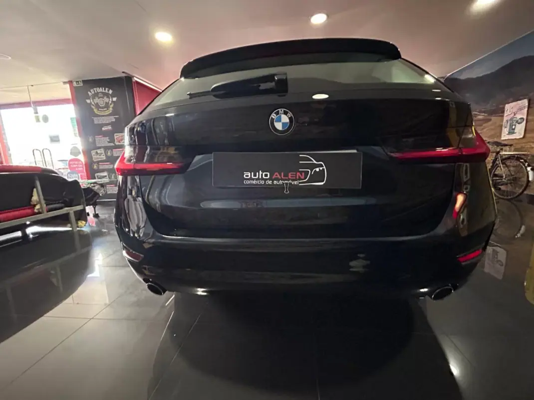 BMW 318 2020 - 23950 EUR, 111517 km - AUTO.MOTO.pt - 111517km - foto 5 de 27