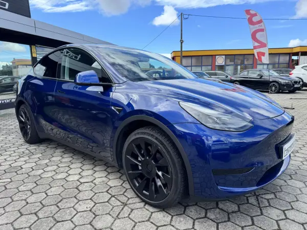 Tesla Model Y 2024 - 34500 EUR, 38000 km - 38000km - foto 2 de 25
