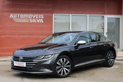 Volkswagen Arteon 2021 - 25990 EUR, 155000 km - AUTO.MOTO.pt - 155000km - foto 2 de 35