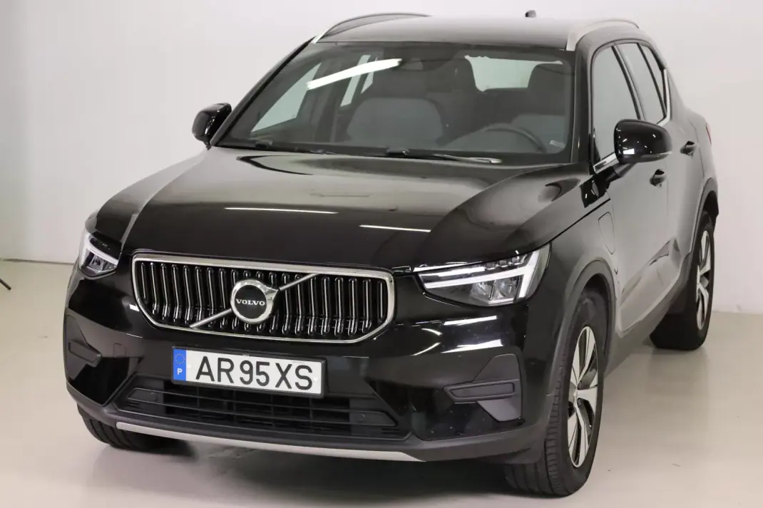 Volvo XC 40 2022 - 28990 EUR, 98750 km - AUTO.MOTO.pt - 98750km - foto 12 de 51