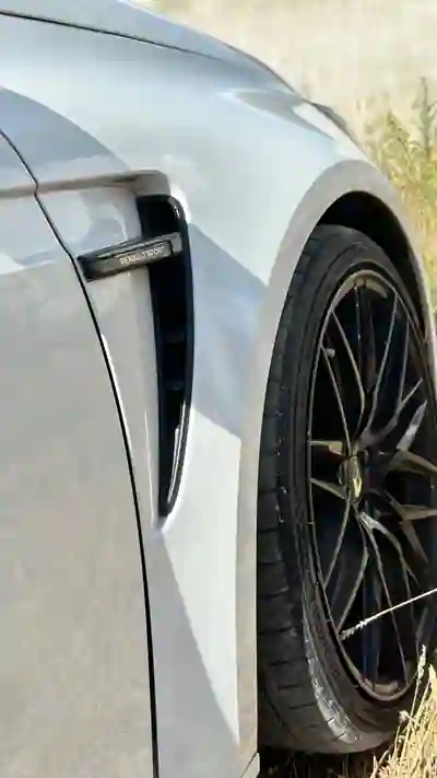 Renault Mégane 2019 - 25999 EUR, 110000 km - foto 5 de 9